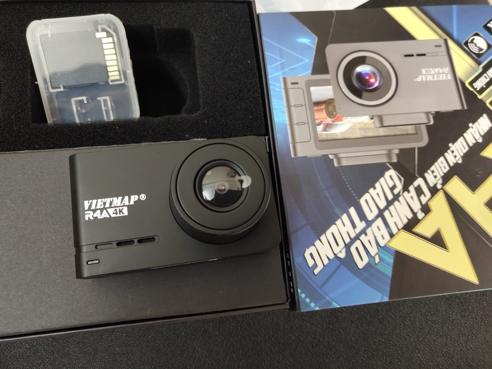 Camera hành trình VIETMAP R4A trang bị Công Nghệ Cảm Biến Cử Chỉ