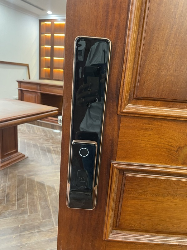 Thiết kế phù hợp với nhiều loại cửa của Kassler KL-828