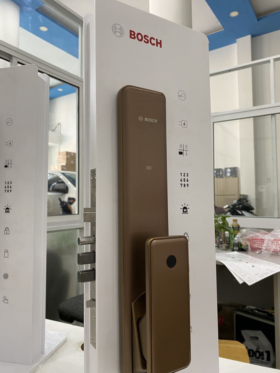 Phân phối lắp đặt khóa cửa điện tử Bosch FU780 tại Hà Nội