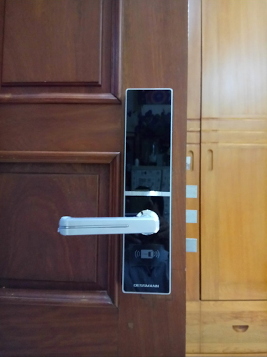 Khoá cửa điện tử thông minh DESSMANN C800 - Được Phân Phối Tại Hà Nội 365