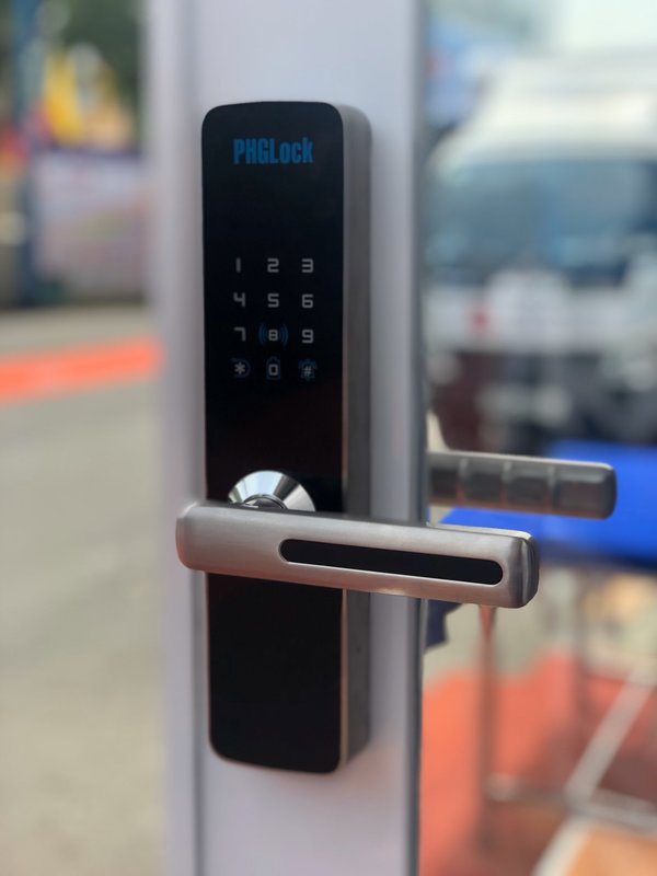 Bán KHOÁ CỬA ĐIỆN TỬ PHGLOCK KR7153 giá rẻ