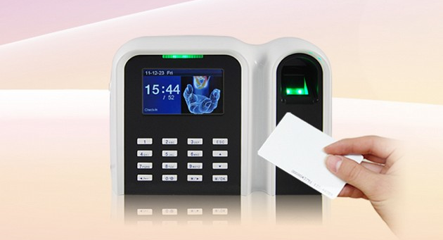 phân phối MÁY CHẤM CÔNG VÂN TAY RONALD JACK T79