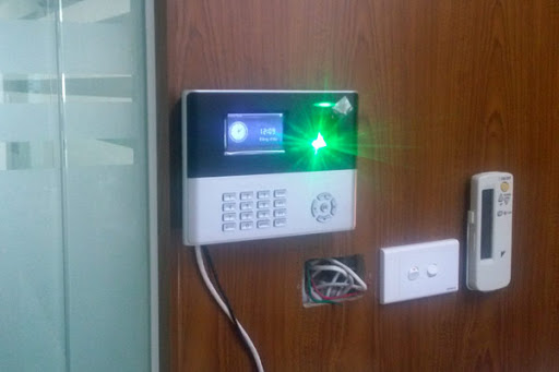 đại lý phân phối MÁY CHẤM CÔNG VÂN TAY VÀ THẺ TỪ RONALD JACK X990