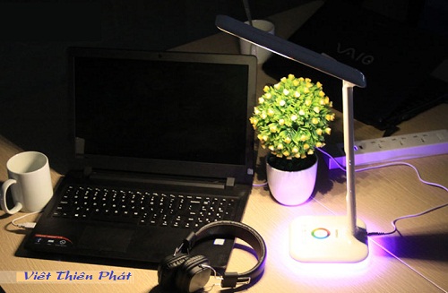 Đèn LED để bàn đa chức năng Remax RL-E270 giá rẻ