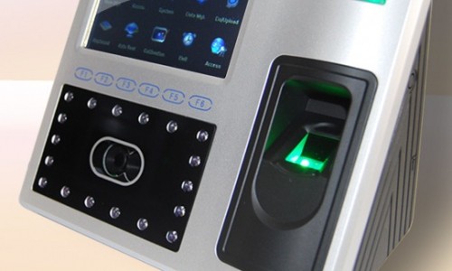 Bán Máy chấm công Khuôn mặt và vân tay Ronald jack FA1500