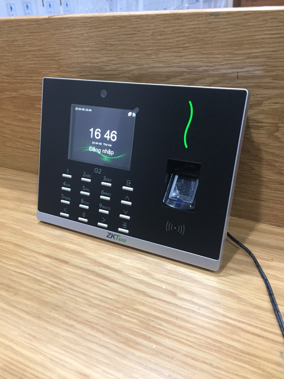 Máy chấm công vân tay và thẻ ZKTECO G2 - Được Phân Phối Tại An Ninh 365