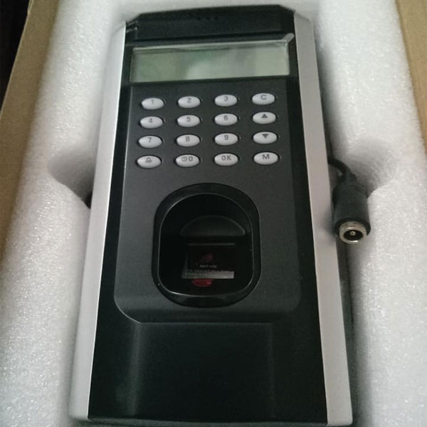 Máy chấm công kiểm soát ra vào dùng vân tay Zkteco SF200/ID - Được Phân Phối Tại An Ninh 365