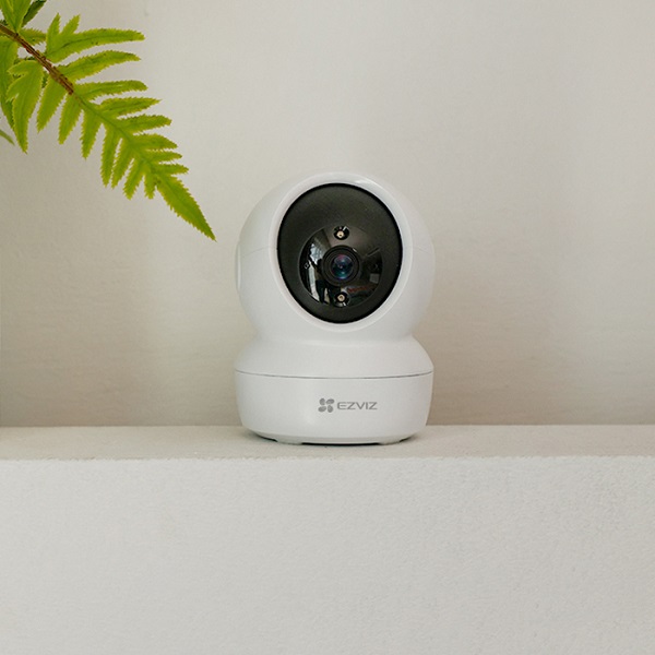 Camera EZVIZ H6C 2K nhỏ gọn mà bền bỉ