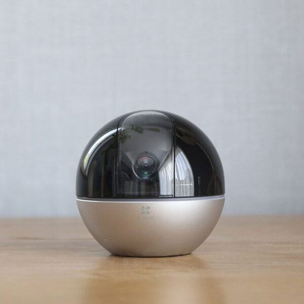 Camera WiFi quay quét thông minh EZVIZ E6 3K 2 Camera WiFi quay quét thông minh EZVIZ E6 3K 2