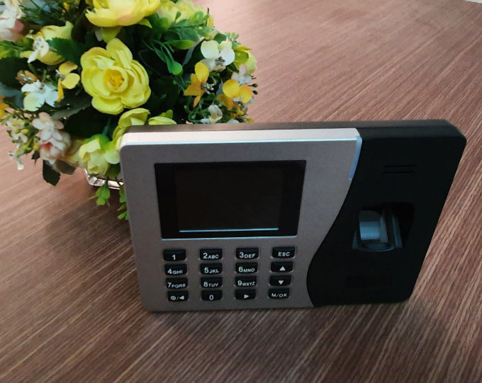 Máy chấm công vân tay ZKTeco 2000Pro 1 Máy chấm công vân tay ZKTeco 2000Pro 1