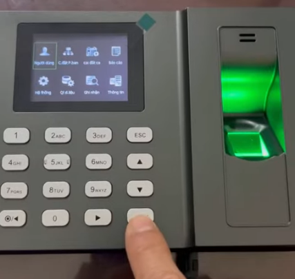 Màn Hình User Management của máy chấm công ZKteco LX16W